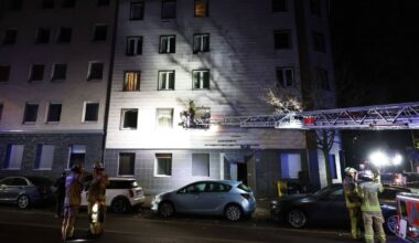 Düsseldorf: Explosion im Mehrfamilienhaus - Bewohner über Drehleiter gerettet