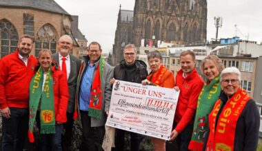 Hilfe für den Dom in luftiger Höhe