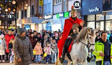 Martinszug in Wuppertal-Barmen: Mantelteilung als Stadtmotto