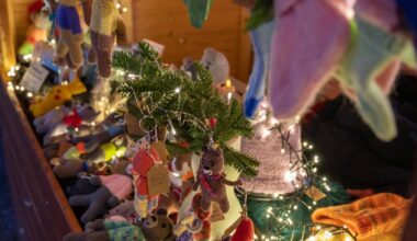 Der Weihnachtsmarkt an Schloss Wickrath hat eröffnet