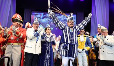 Prinzenpaar Thönes proklamiert für Karnevalssession 2025/26