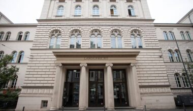 Frau in Bonn mit Messer bedroht: Urteil