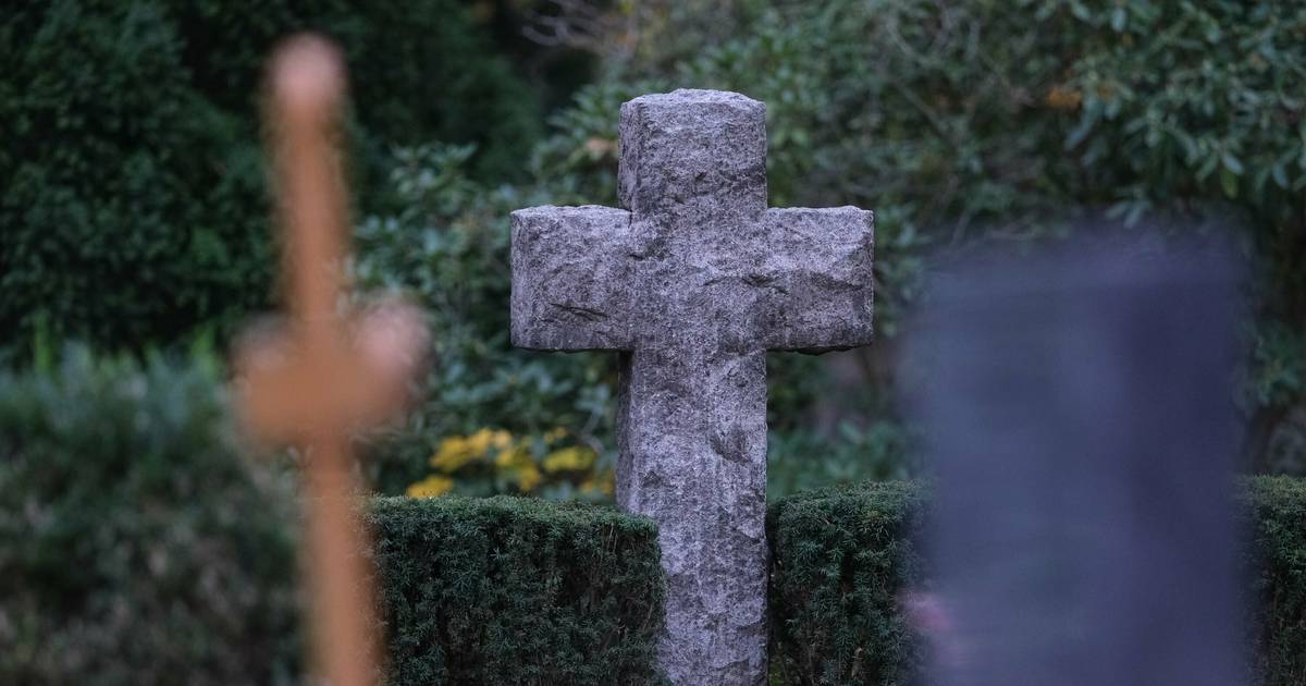 Wülfrath lädt zum Volkstrauertag am Ehrenmal in Stadtpark