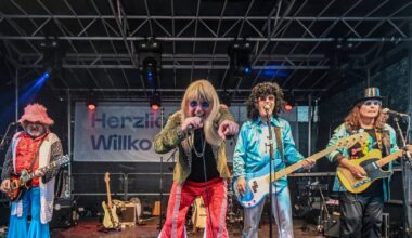 Rheinberg: Glam Bam im Schwarzen Adler