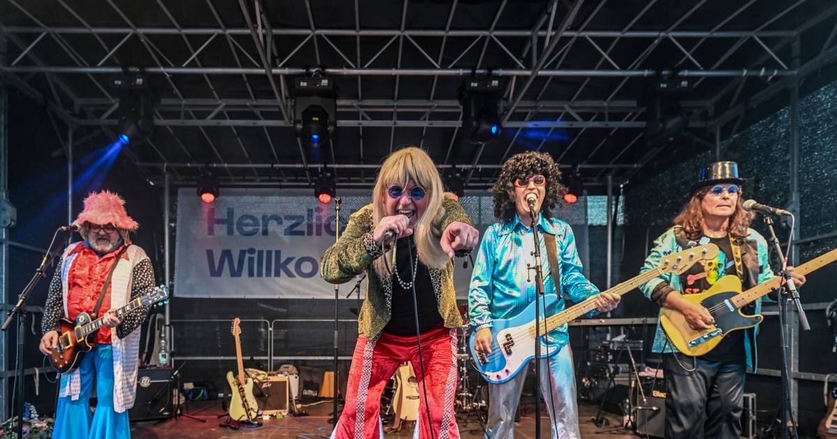 Rheinberg: Glam Bam im Schwarzen Adler