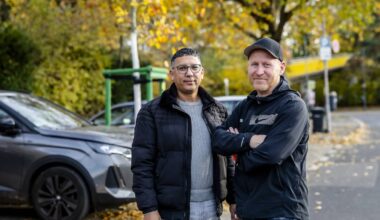 Wenn Fußballfans Fußballern den Parkplatz wegnehmen
