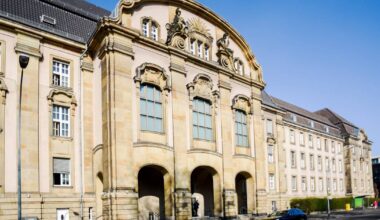 Pfarrer wegen versuchter Körperverletzung vor Landgericht Mönchengladbach