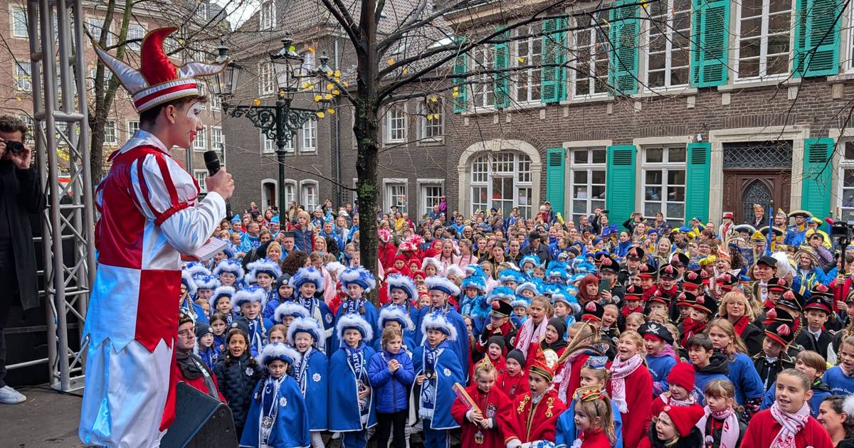 Kinder-Hoppeditz erwacht vor 1000 Nachwuchsjecken