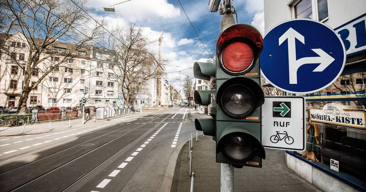 Düsseldorf: Rheinbahn baut in Bilk
