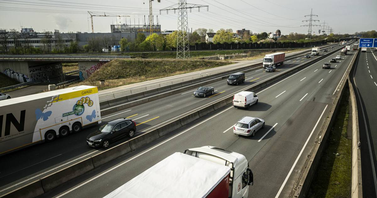 Düsseldorf: A46 in nach Unfall voll gesperrt