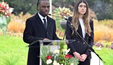Volkstrauertag 2025 in Mönchengladbach mit Rede von Schülern