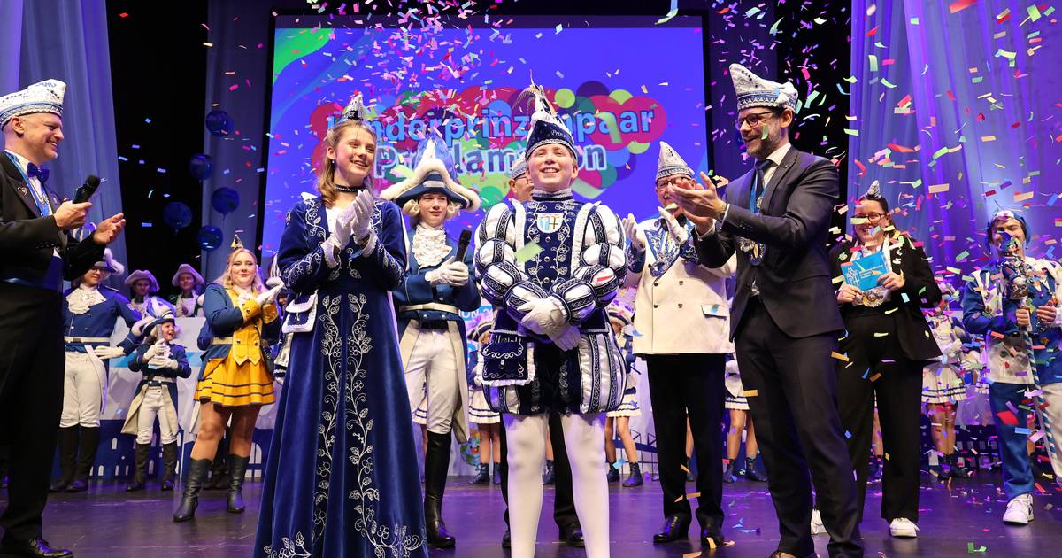 Proklamation von Kinderprinzenpaar Luis und Annick