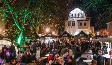 Willich: Nikolaus besucht Anrather Familienadvent