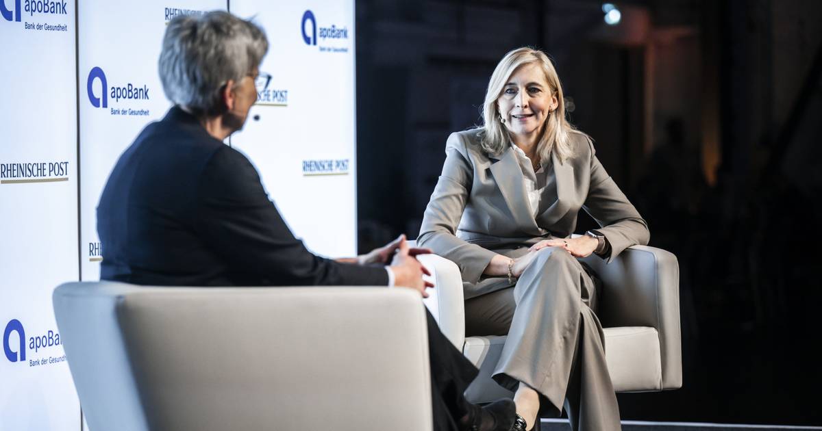 Bundesgesundheitsministerin Nina Warken beim letzten "Ärzte In" 2025