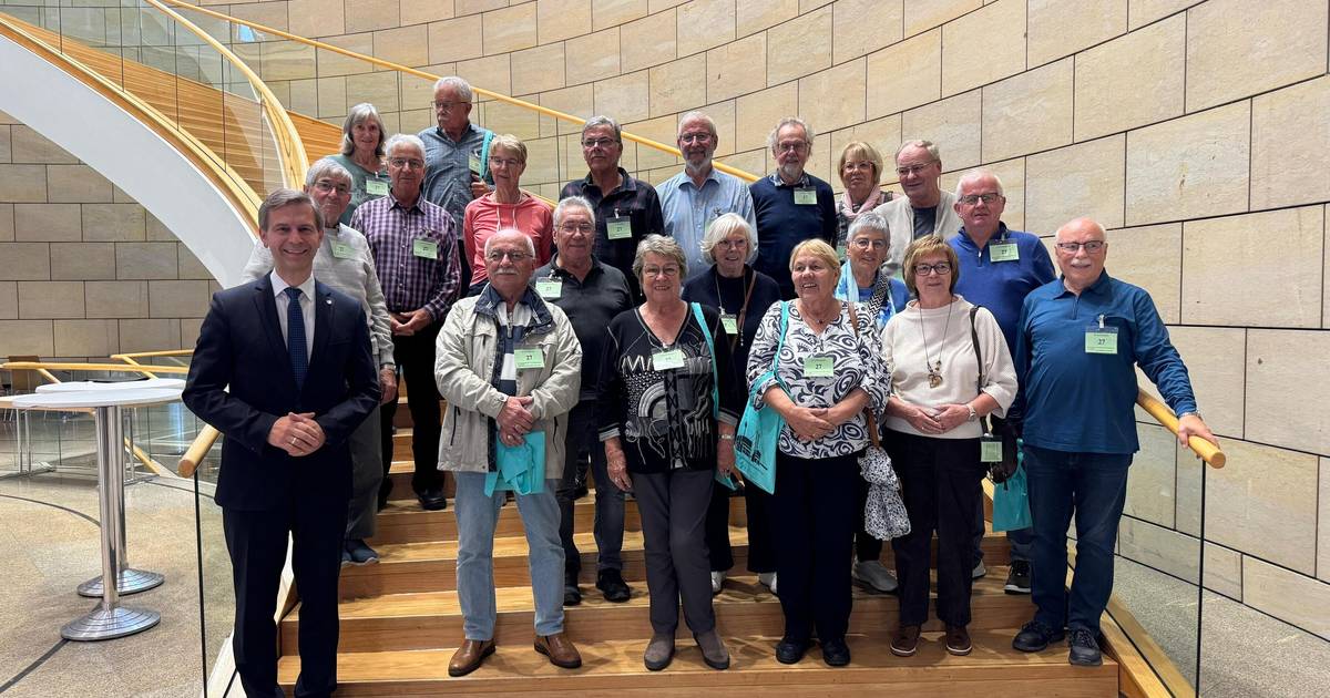 Issumer Freundesgruppe besucht Landtag in Düsseldorf