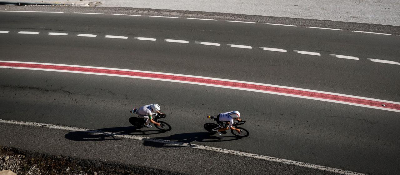 Jamie Riddle (l.) und Jelle Geens (r.) bei der Ironman-WM | Getty Images for IRONMAN Jamie Riddle (l.) und Jelle Geens (r.) bei der Ironman-WM