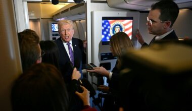 Trump mit Journalisten an Bord der Air Force One