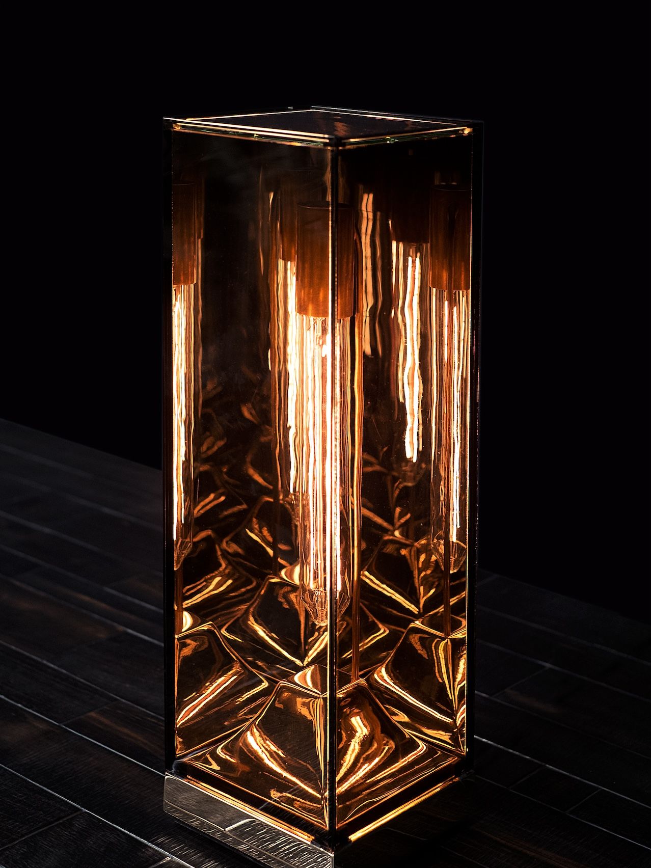 Till Man Koehn Collectible Design Möbel