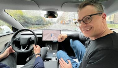 Teslas Fahrassistent überrascht: Dieser Tesla fährt besser als ich | Leben & Wissen