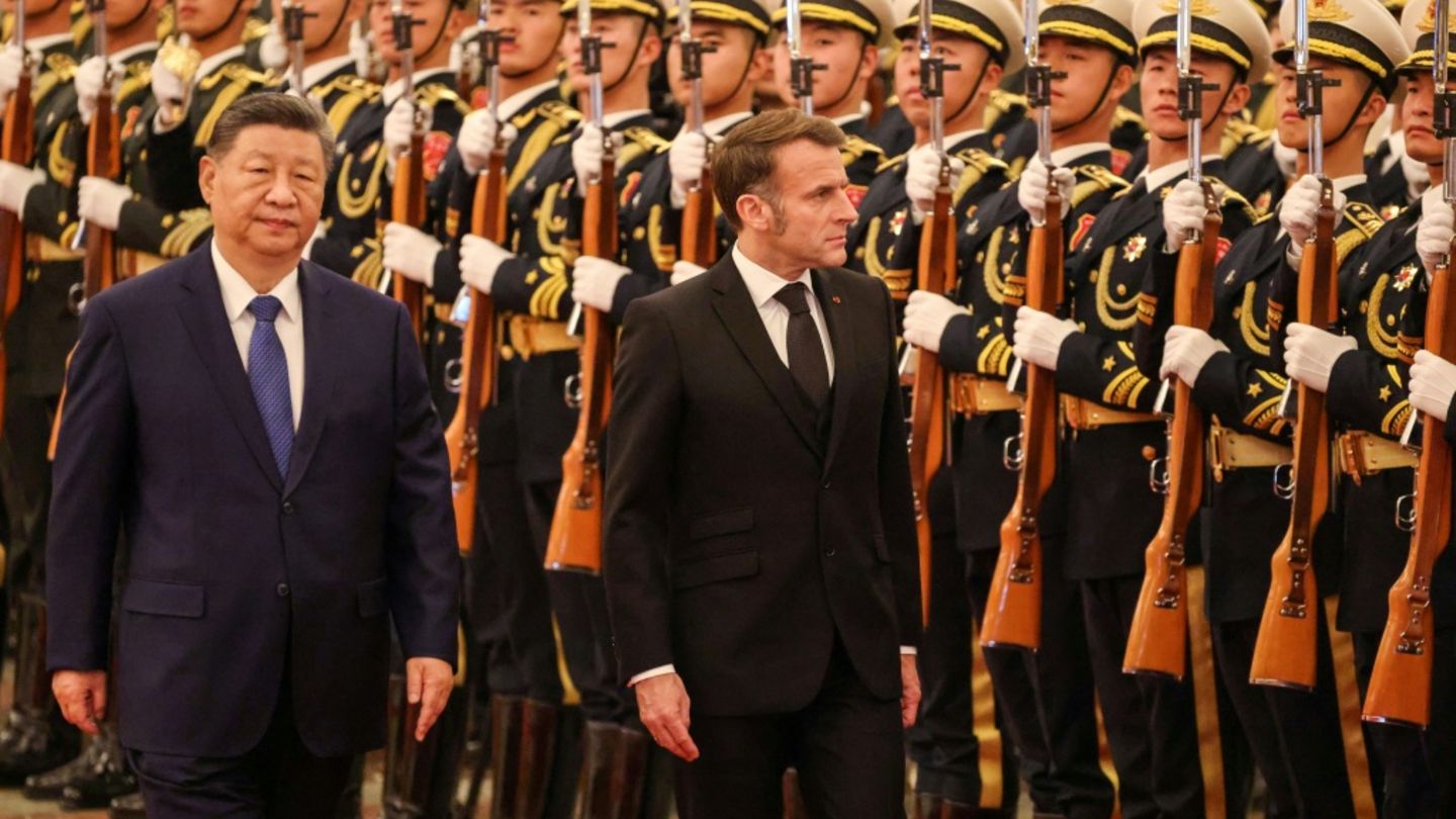 Xi Jinping (links) und Emmanuel Macron