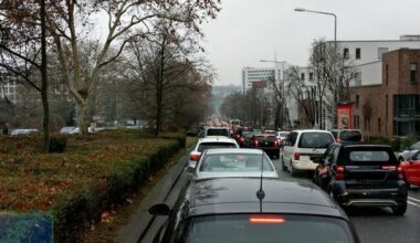 Autofahrer genervt: Salzbachtalbrücke offen, aber weiter Stau in Wiesbaden