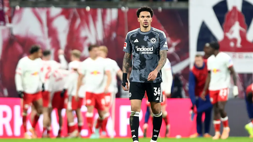 06-12-2025-xtgx-Fussball-1-Bundesliga-RB-Leipzig-Eintracht-Frankfurt-v-l