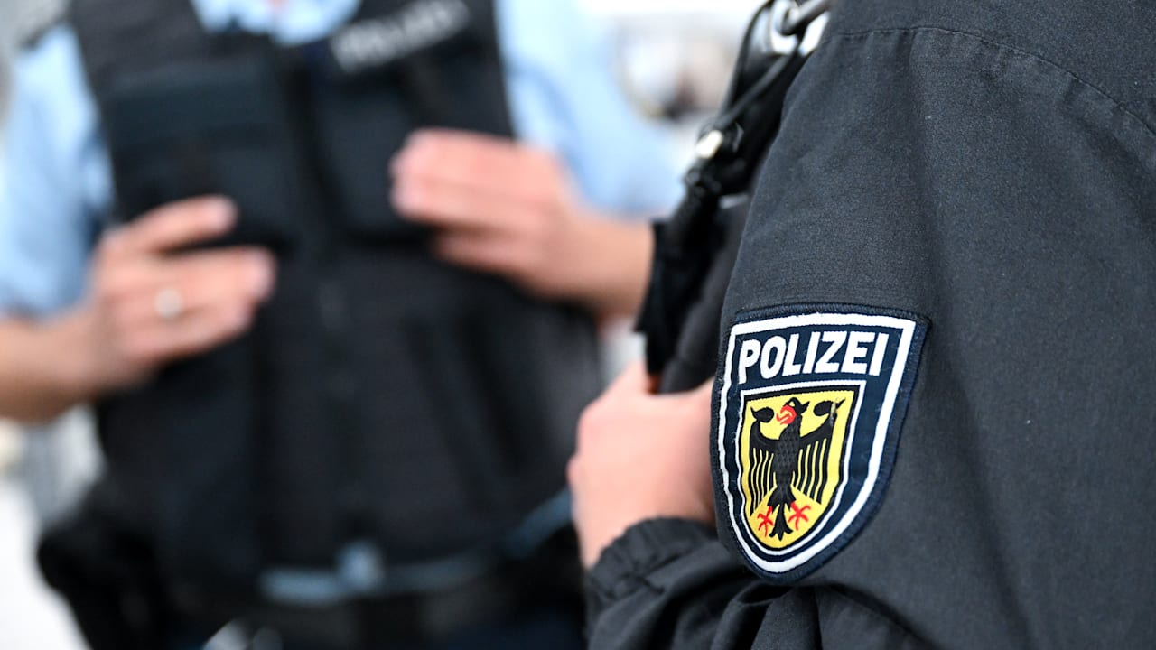 Korruption in Berlin: Beamte entlarvt und Bestechungsversuche gescheitert | Politik