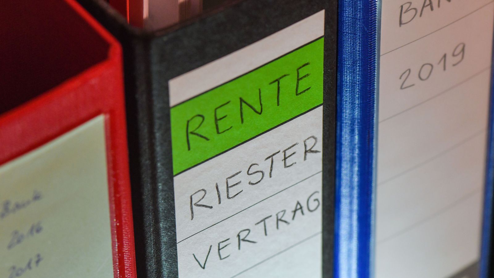 Betrifft viele Verträge: BGH kippt zentrale Riester-Klausel