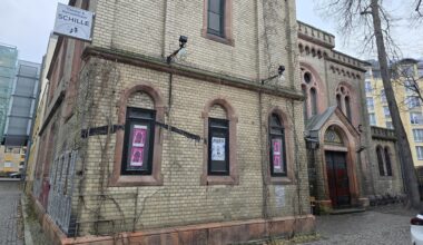 Leipziger Theaterhaus beschmiert | DER SONNTAG (Sachsen)