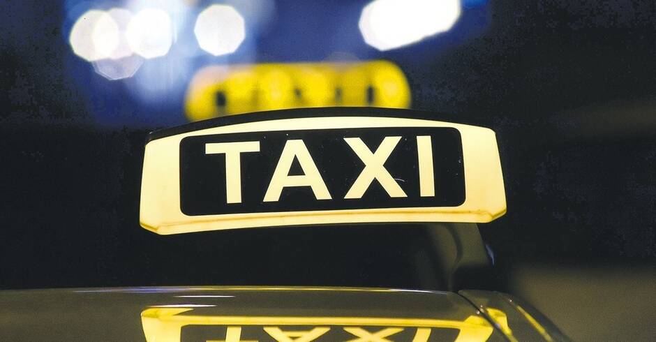 Mannheim: Taxifahrer verursacht Unfall und flüchtet - Polizeiberichte aus Rhein-Neckar-Odenwald