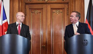 Berlin und London vertiefen Militärkooperation: 60 Millionen Euro für neue Artillerie