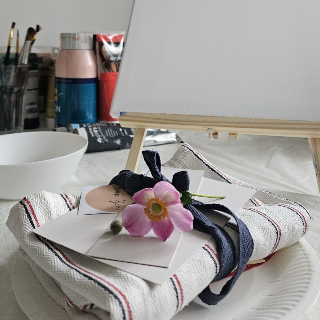 Kreative Auszeit vor Weihnachten: Acryl-Workshops mit Künstlerin Caro Keller