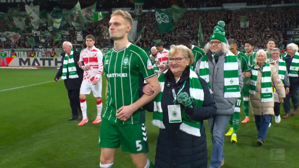 Senioren statt Einlaufkinder: Werder Bremen rührt mit süßer Weihnachtsaktion