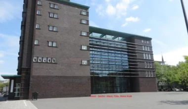 Betriebsferien bei der Stadt: Stadtverwaltung geht in die Betriebsferien Kommunaler Ordnungsdienst und Verkehrsüberwachung bleiben im Einsatz