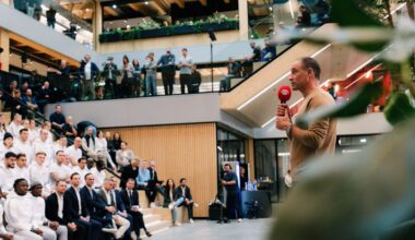 RB Leipzig: Emotionaler Mintzlaff-Moment bei Geschäftsstellen-Eröffnung | Sport