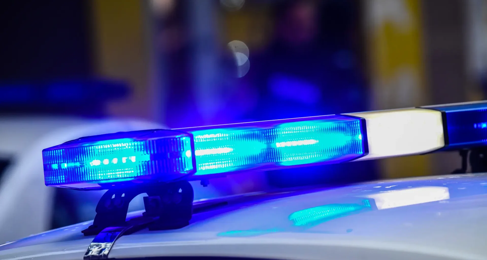 Mannheim: Alkoholisierter Fußgänger läuft bei Rot vor einen Linienbus