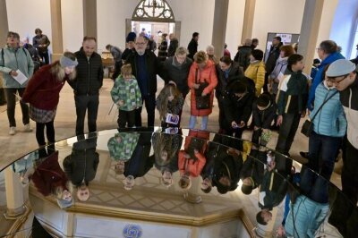 Große Fotogalerie: Chemnitz 2025 in 100 Bildern! - Rückblick aufs Festjahr zur Europäischen Kulturhauptstadt Chemnitz 2025: Purple Path - Rebecca Horn "The Universe in a Pearl".