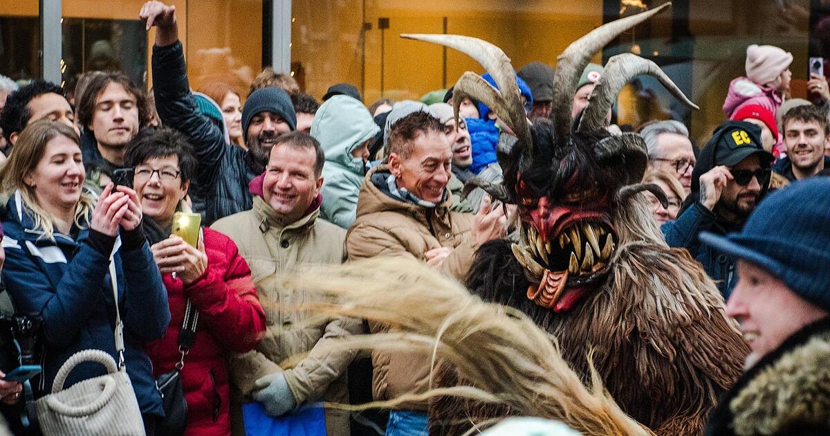 Krampuslauf durch die Münchner Altstadt: Grauslige Gestalten unterwegs