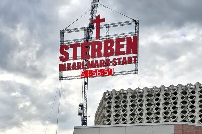 Große Fotogalerie: Chemnitz 2025 in 100 Bildern! - Rückblick aufs Festjahr zur Europäischen Kulturhauptstadt Chemnitz 2025: Kraftklub Countdown.