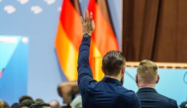 Generation Deutschland: AfD in Herford zieht Mitglied nach fragwürdiger Rede aus Stadtrat ab