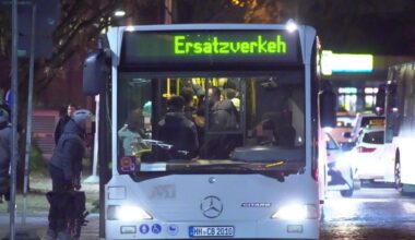 Bahnchaos zwischen Ahrensburg und Hamburg: Alle Züge fallen aus