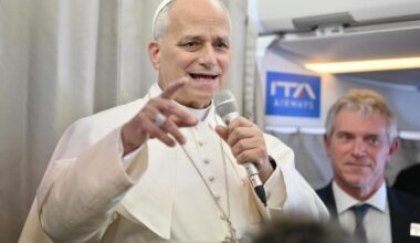 Papst Leo äußert sich beim Rückflug über Synodalen Weg