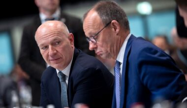 Der Kanzler und seine parteiinterne Nervensäge