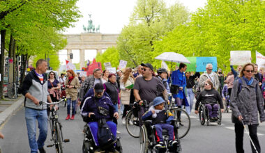 Inklusion – Berlin: Gleicher Lohn für Persönliche Assistenz