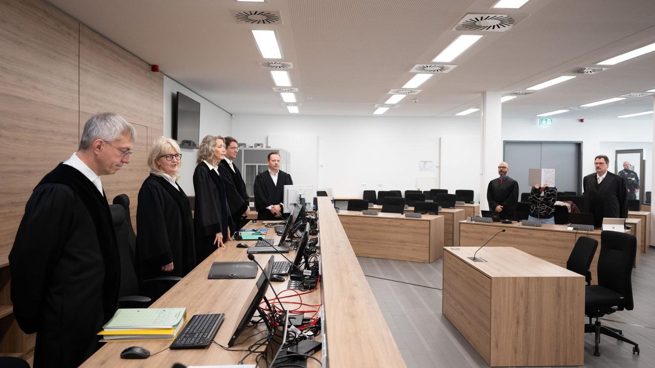 Prozess in Dresden: NSU-Terroristin Zschäpe als Zeugin - "Ich schäme mich"