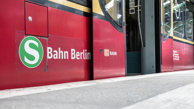 S-Bahn: Bei der S-Bahn gibt es Einschränkungen. (Archivbild)
