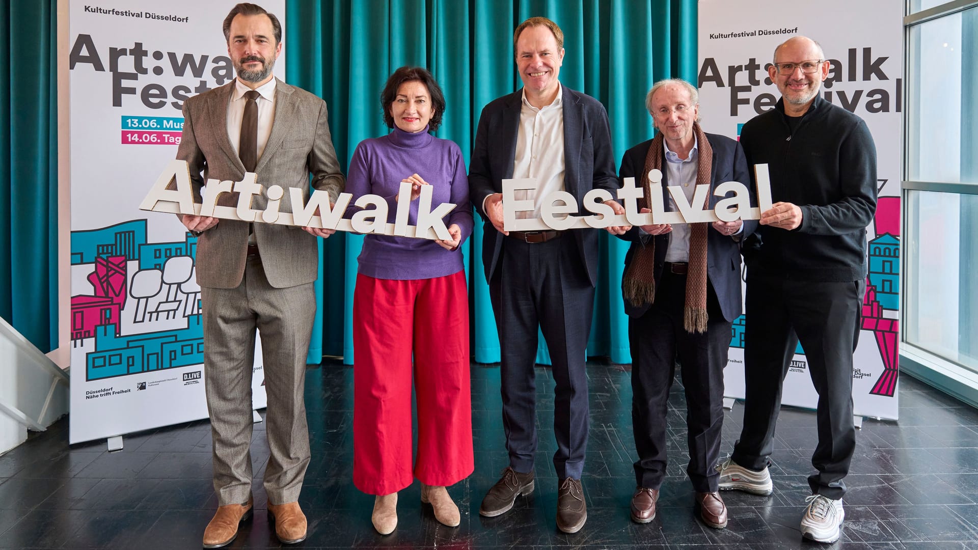 Sie stellten das neue Festival vor (v.l.): Thorben Meier (Düsseldorf Marketing), Miriam Koch (Beigeordnete), OB Stehphan Keller, Wilfried Schulz (Schauspielhaus) und Michael Brill (D.Live).