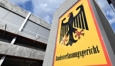 Bundesverfassungsgericht: Berlin muss Beamtenbesoldung neu regeln