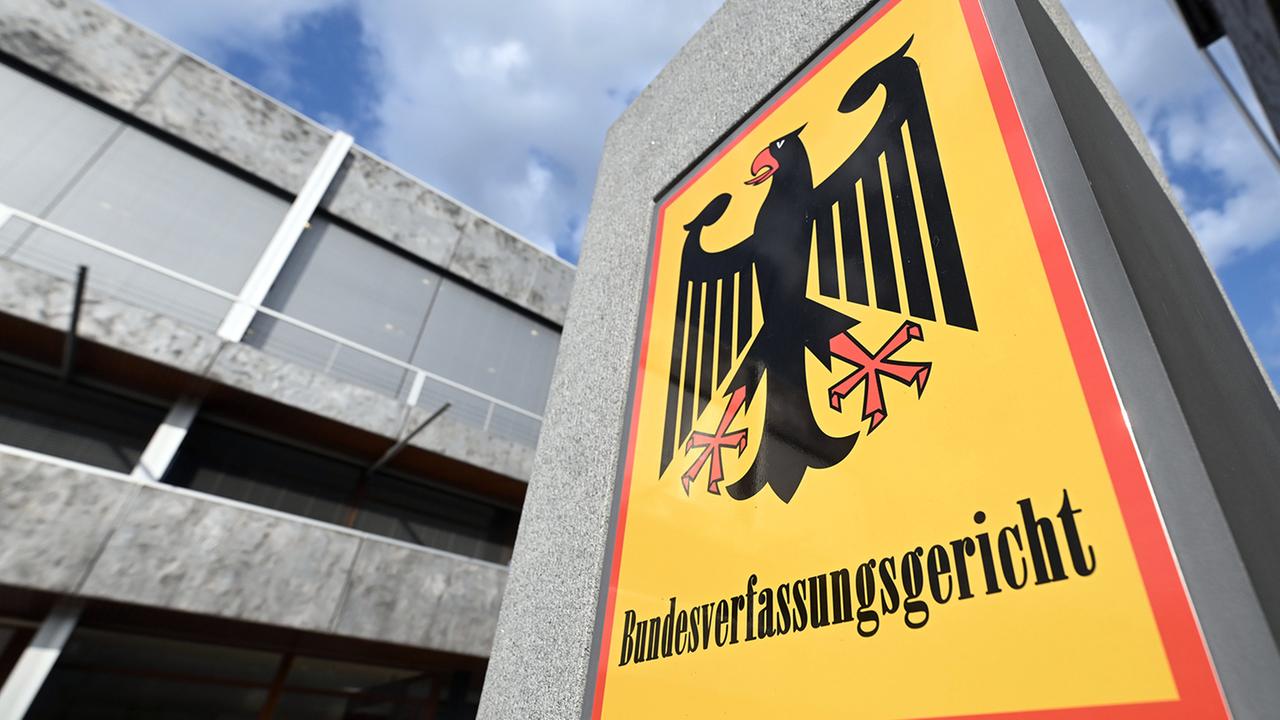 Bundesverfassungsgericht: Berlin muss Beamtenbesoldung neu regeln