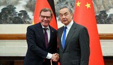 Wadephul sieht bei China-Besuch Bewegung im Streit um Seltene Erden